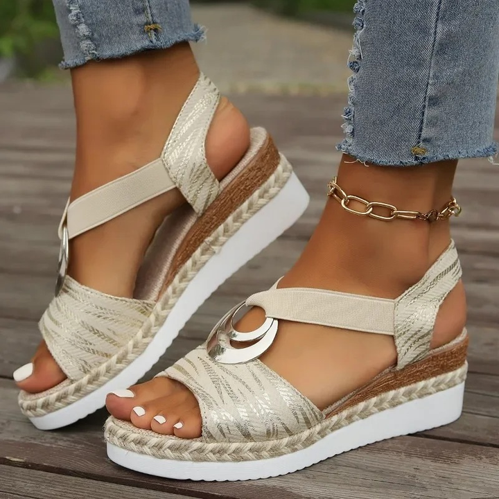 Quinn ~ Orthopedic sandals with optimal support