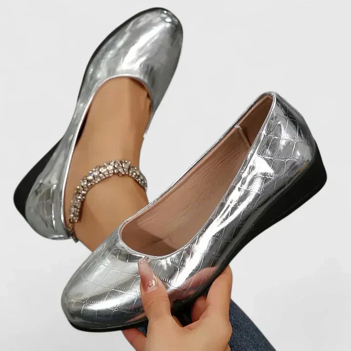 Women's Comfort Shoes in Five Colors, US 4-12