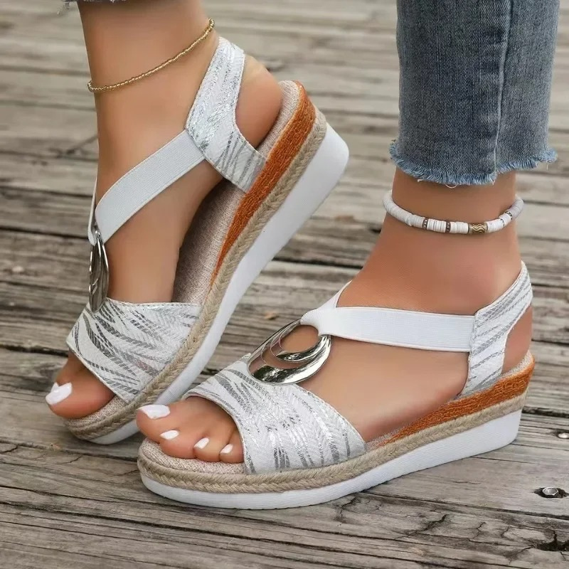 Quinn ~ Orthopedic sandals with optimal support