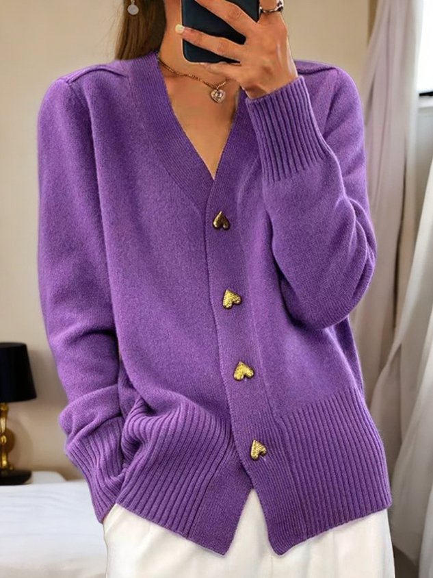 Lyddia | Cardigan With Heart Button